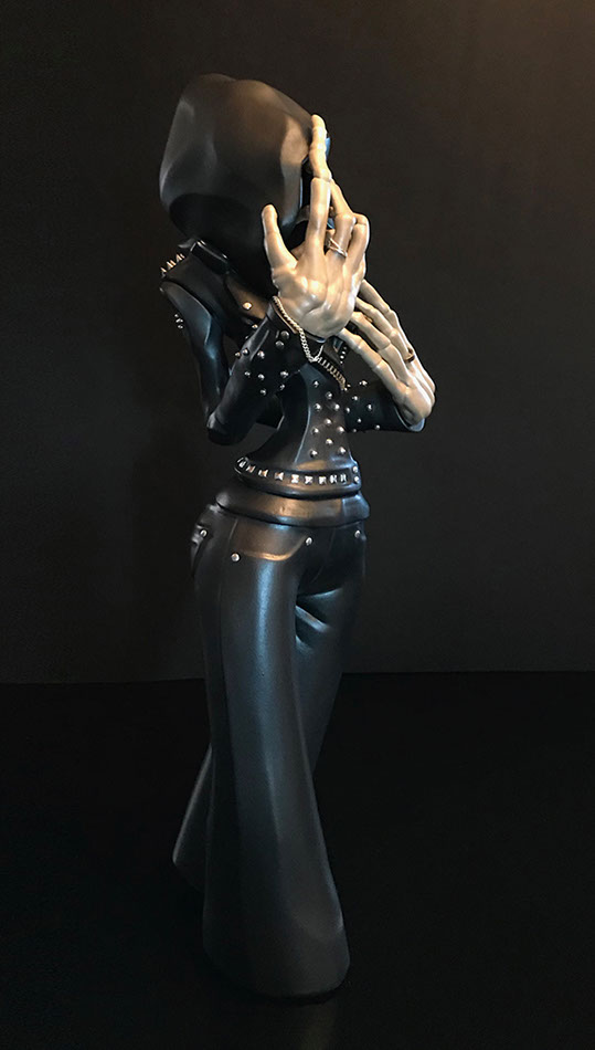 Obskure; SomeStrangeThings; Designer Toys; Toy Art; Barcelona; Strange Stuff; Some Strange Things; sculpt; Marcos Lorenzo; Goth; Punk; Barcelona