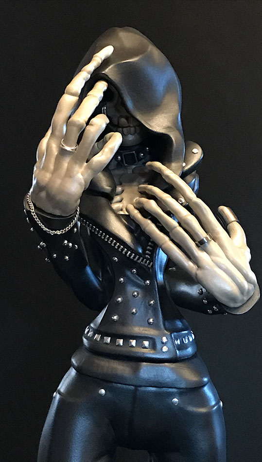 Obskure; SomeStrangeThings; Designer Toys; Toy Art; Barcelona; Strange Stuff; Some Strange Things; sculpt; Marcos Lorenzo; Goth; Punk; Barcelona