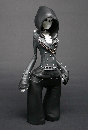 Obskure; SomeStrangeThings; Designer Toys; Toy Art; Barcelona; Strange Stuff; Some Strange Things; sculpt; Marcos Lorenzo; Goth; Punk; Barcelona