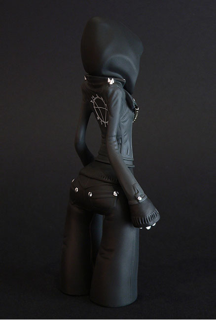 Obskure; SomeStrangeThings; Designer Toys; Toy Art; Barcelona; Strange Stuff; Some Strange Things; sculpt; Marcos Lorenzo; Goth; Punk; Barcelona