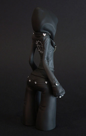 Obskure; SomeStrangeThings; Designer Toys; Toy Art; Barcelona; Strange Stuff; Some Strange Things; sculpt; Marcos Lorenzo; Goth; Punk; Barcelona