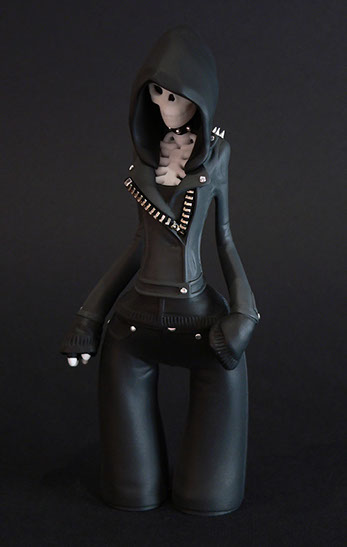 Obskure; SomeStrangeThings; Designer Toys; Toy Art; Barcelona; Strange Stuff; Some Strange Things; sculpt; Marcos Lorenzo; Goth; Punk; Barcelona