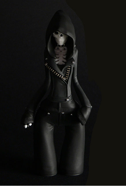 Obskure; SomeStrangeThings; Designer Toys; Toy Art; Barcelona; Strange Stuff; Some Strange Things; sculpt; Marcos Lorenzo; Goth; Punk; Barcelona