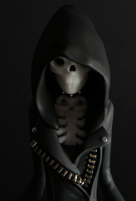 Obskure; SomeStrangeThings; Designer Toys; Toy Art; Barcelona; Strange Stuff; Some Strange Things; sculpt; Marcos Lorenzo; Goth; Punk; Barcelona