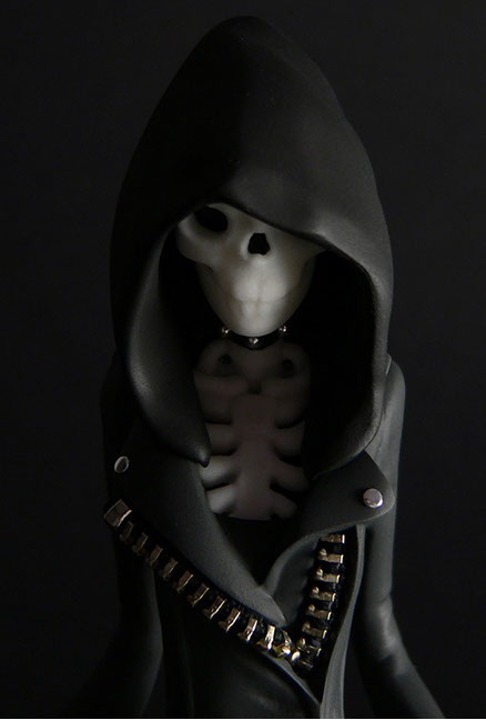 Obskure; SomeStrangeThings; Designer Toys; Toy Art; Barcelona; Strange Stuff; Some Strange Things; sculpt; Marcos Lorenzo; Goth; Punk; Barcelona