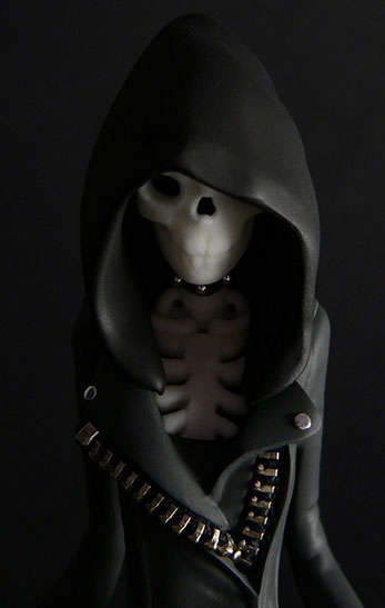 Obskure; SomeStrangeThings; Designer Toys; Toy Art; Barcelona; Strange Stuff; Some Strange Things; sculpt; Marcos Lorenzo; Goth; Punk; Barcelona