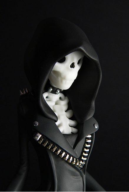 Obskure; SomeStrangeThings; Designer Toys; Toy Art; Barcelona; Strange Stuff; Some Strange Things; sculpt; Marcos Lorenzo; Goth; Punk; Barcelona