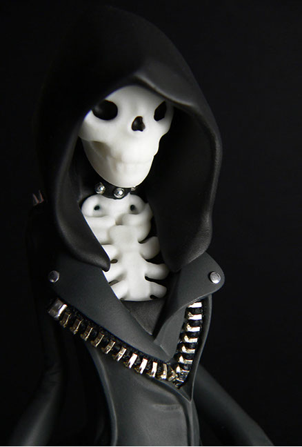 Obskure; SomeStrangeThings; Designer Toys; Toy Art; Barcelona; Strange Stuff; Some Strange Things; sculpt; Marcos Lorenzo; Goth; Punk; Barcelona