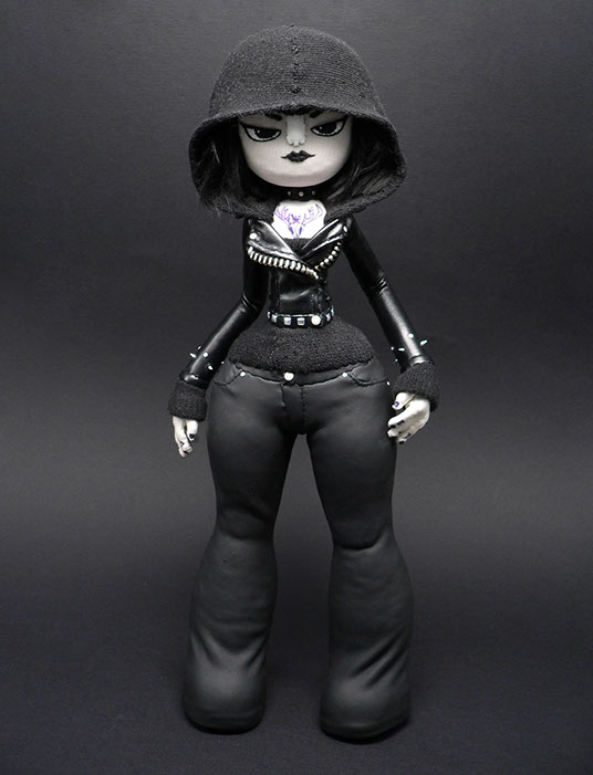 Obskure; SomeStrangeThings; Pussie Toys; Designer Toy; Toy Art; Barcelona; Some Strange Things; sculpt; Marcos Lorenzo; Barcelona; Clara Raurich