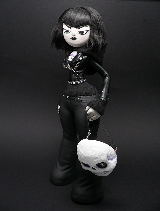 Obskure; SomeStrangeThings; Pussie Toys; Designer Toy; Toy Art; Barcelona; Some Strange Things; sculpt; Marcos Lorenzo; Barcelona; Clara Raurich