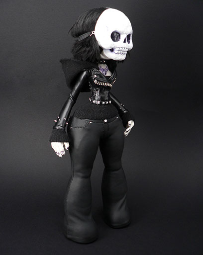 Obskure; SomeStrangeThings; Pussie Toys; Designer Toy; Toy Art; Barcelona; Some Strange Things; sculpt; Marcos Lorenzo; Barcelona; Clara Raurich