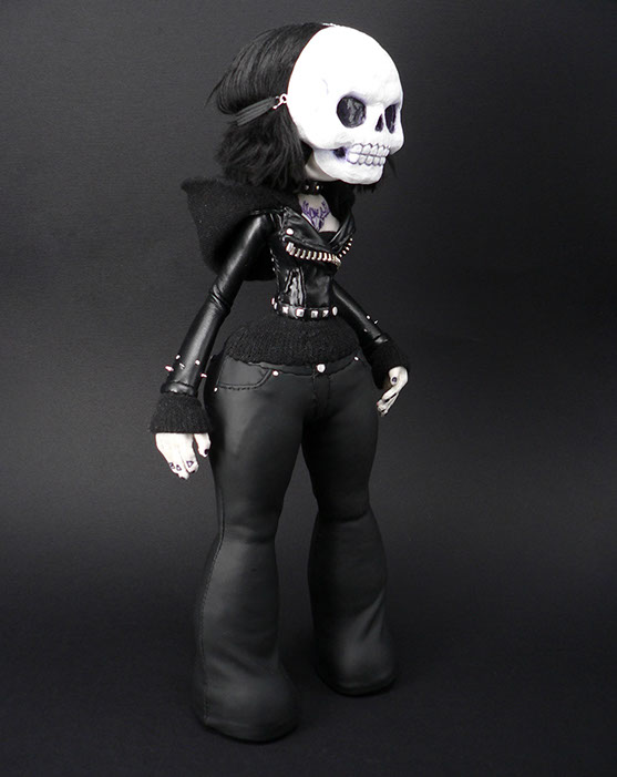 Obskure; SomeStrangeThings; Pussie Toys; Designer Toy; Toy Art; Barcelona; Some Strange Things; sculpt; Marcos Lorenzo; Barcelona; Clara Raurich