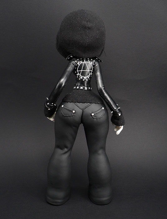 Obskure; SomeStrangeThings; Pussie Toys; Designer Toy; Toy Art; Barcelona; Some Strange Things; sculpt; Marcos Lorenzo; Barcelona; Clara Raurich