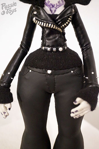 Obskure; SomeStrangeThings; Pussie Toys; Designer Toy; Toy Art; Barcelona; Some Strange Things; sculpt; Marcos Lorenzo; Barcelona; Clara Raurich