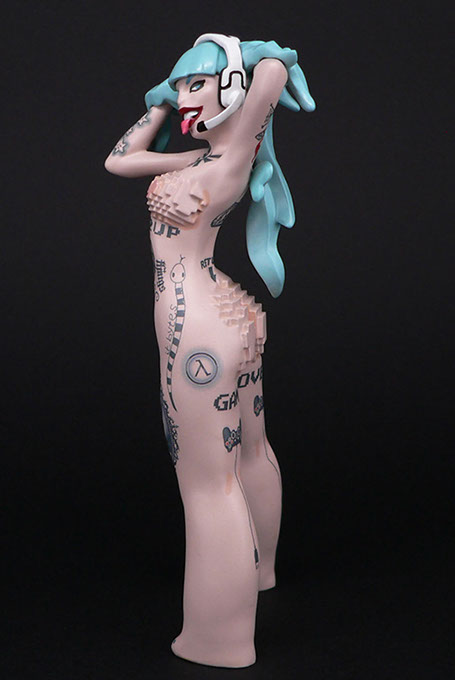 Pixieled; SomeStrangeThings; Designer Toys; Toy Art; Barcelona; Some Strange Things; sculpt; Marcos Lorenzo; Barcelona; pixel; Pixie; pixelated