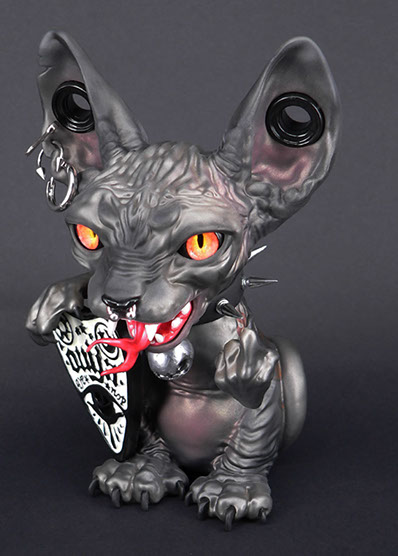 Sphynx; Maneki Neko;SomeStrangeThings; Designer Toys; Toy Art; Barcelona; Strange Stuff; Some Strange Things; sculpt; Marcos Lorenzo; Goth; Punk