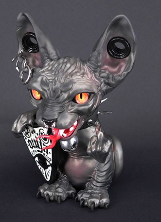 Sphynx; Maneki Neko;SomeStrangeThings; Designer Toys; Toy Art; Barcelona; Strange Stuff; Some Strange Things; sculpt; Marcos Lorenzo; Goth; Punk