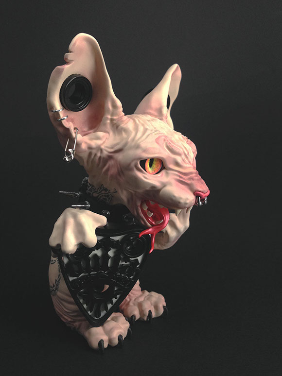 Sphynx; Maneki Neko;SomeStrangeThings; Designer Toys; Toy Art; Barcelona; Strange Stuff; Some Strange Things; sculpt; Marcos Lorenzo; Goth; Punk