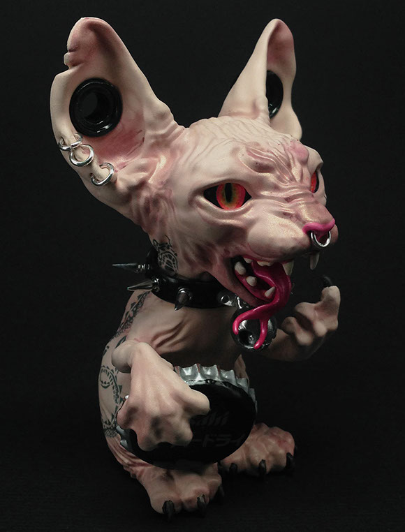 Sphynx; Maneki Neko;SomeStrangeThings; Designer Toys; Toy Art; Barcelona; Strange Stuff; Some Strange Things; sculpt; Marcos Lorenzo; Goth; Punk