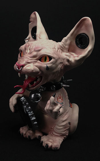 Sphynx; Maneki Neko;SomeStrangeThings; Designer Toys; Toy Art; Barcelona; Strange Stuff; Some Strange Things; sculpt; Marcos Lorenzo; Goth; Punk