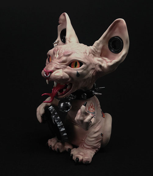 Sphynx; Maneki Neko;SomeStrangeThings; Designer Toys; Toy Art; Barcelona; Strange Stuff; Some Strange Things; sculpt; Marcos Lorenzo; Goth; Punk