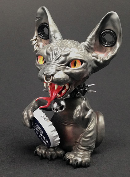 Sphynx; Maneki Neko;SomeStrangeThings; Designer Toys; Toy Art; Barcelona; Strange Stuff; Some Strange Things; sculpt; Marcos Lorenzo; Goth; Punk