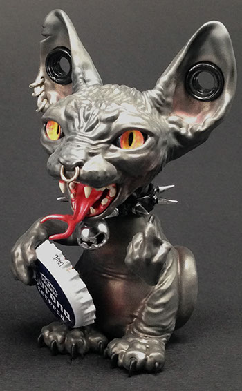 Sphynx; Maneki Neko;SomeStrangeThings; Designer Toys; Toy Art; Barcelona; Strange Stuff; Some Strange Things; sculpt; Marcos Lorenzo; Goth; Punk