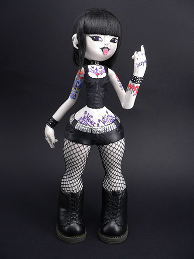 Three Times Never; SomeStrangeThings; Pussie Toys; Designer Toy; Toy Art; Barcelona; sculpt; Marcos Lorenzo; Barcelona; Clara Raurich